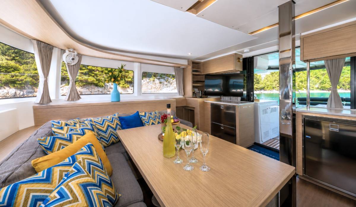 Lagoon 46, Big Blue | Yacht Charter Croatia