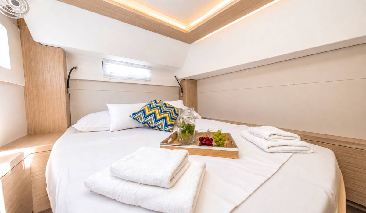 Lagoon 46, Big Blue | Yacht Charter Croatia