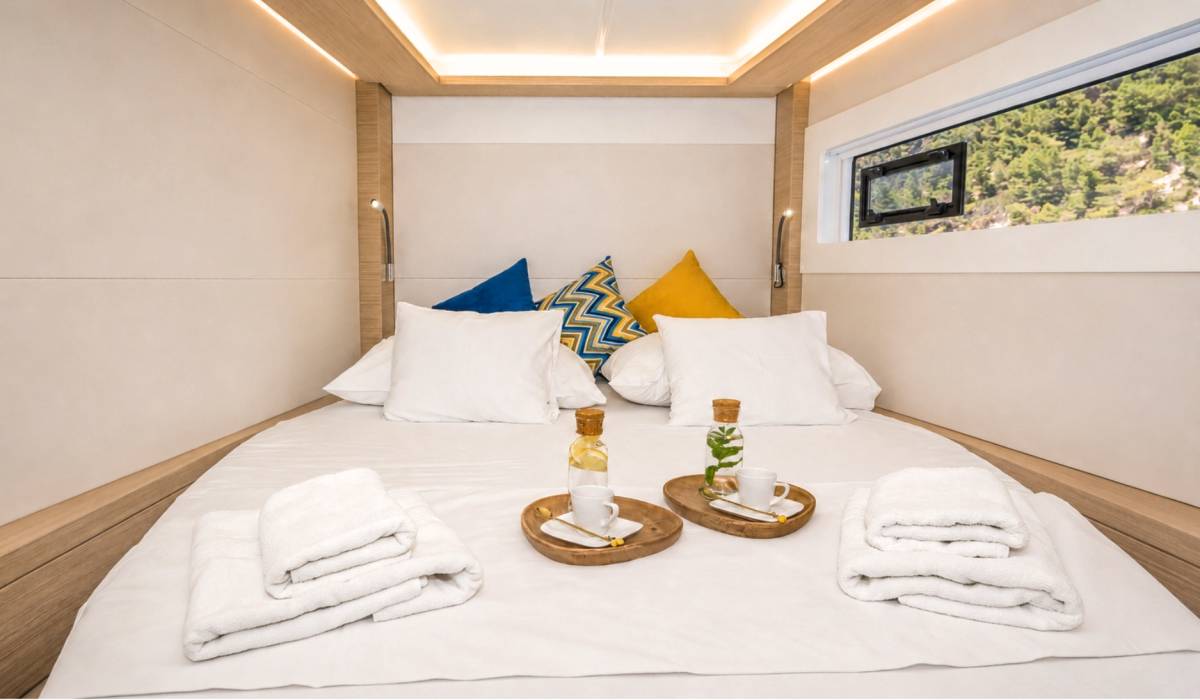 Lagoon 46, Big Blue | Yacht Charter Croatia
