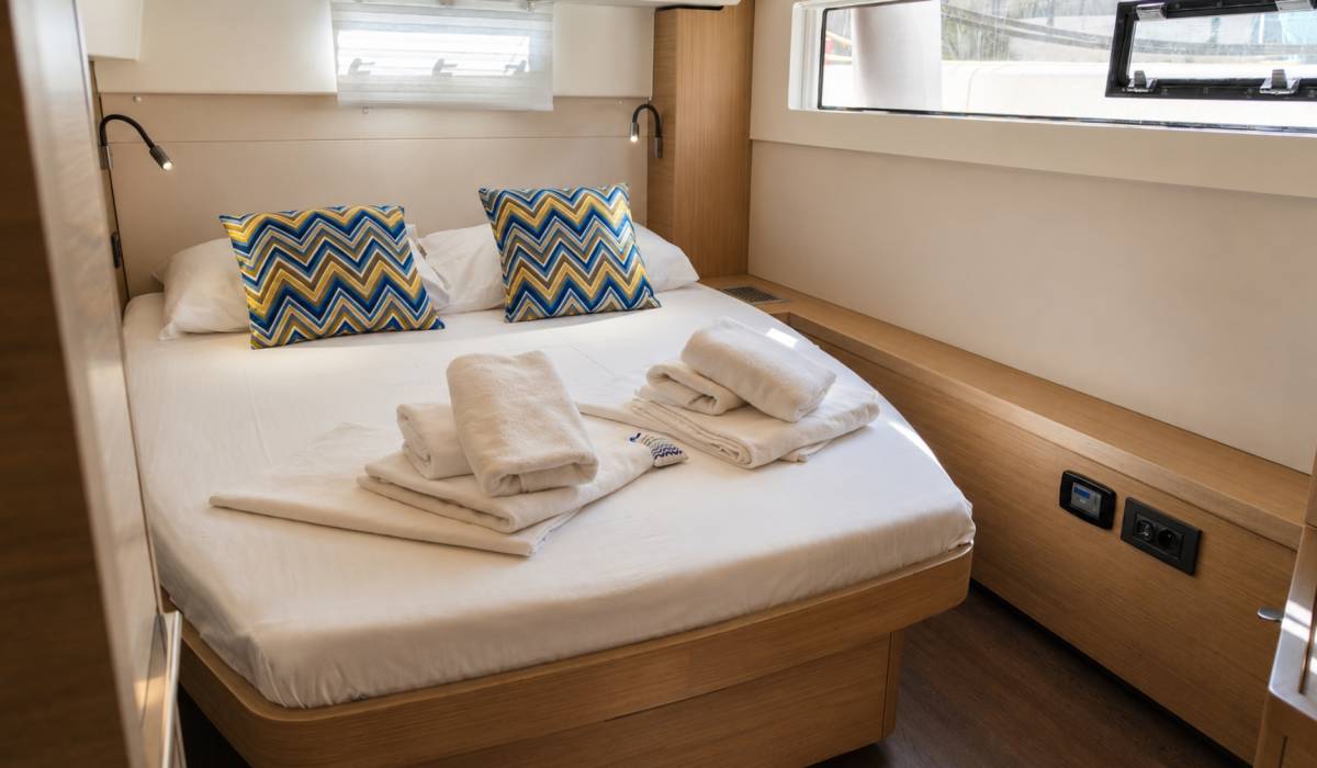Lagoon 46, Big Blue | Yacht Charter Croatia