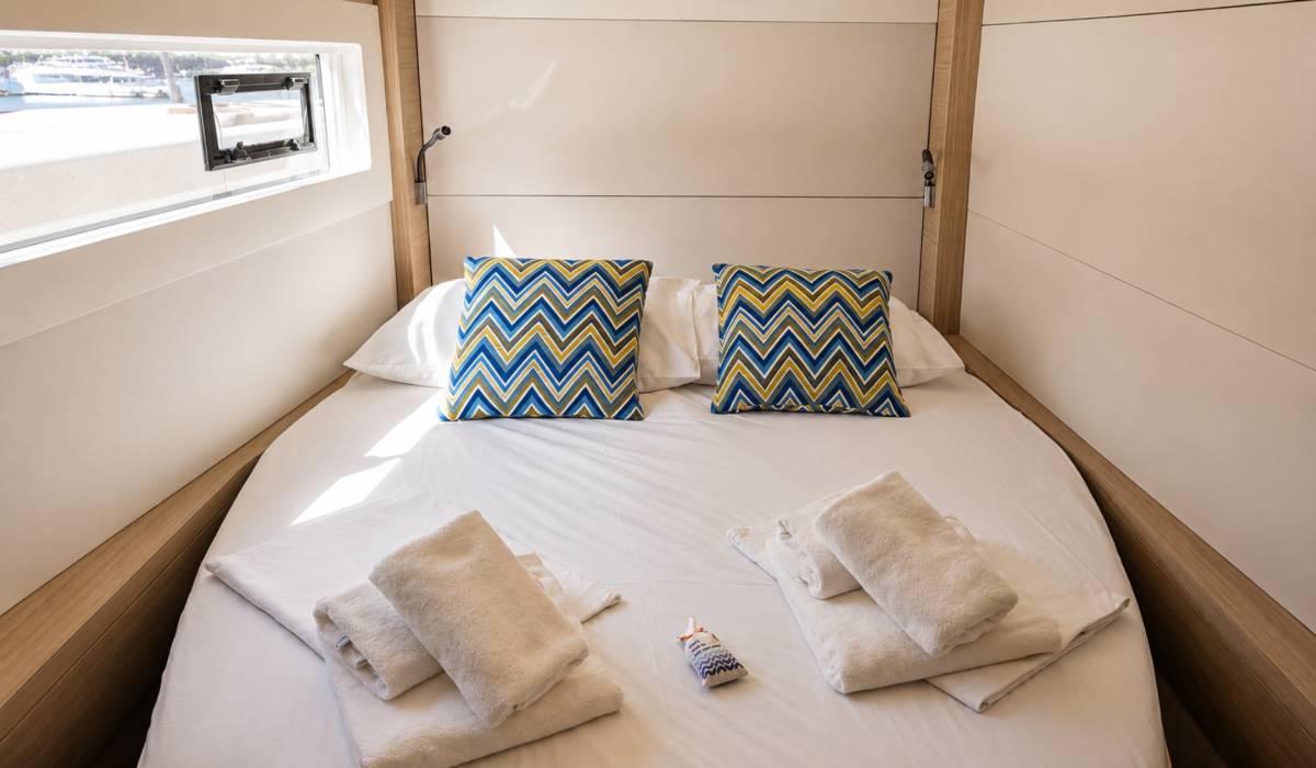 Lagoon 46, Big Blue | Yacht Charter Croatia