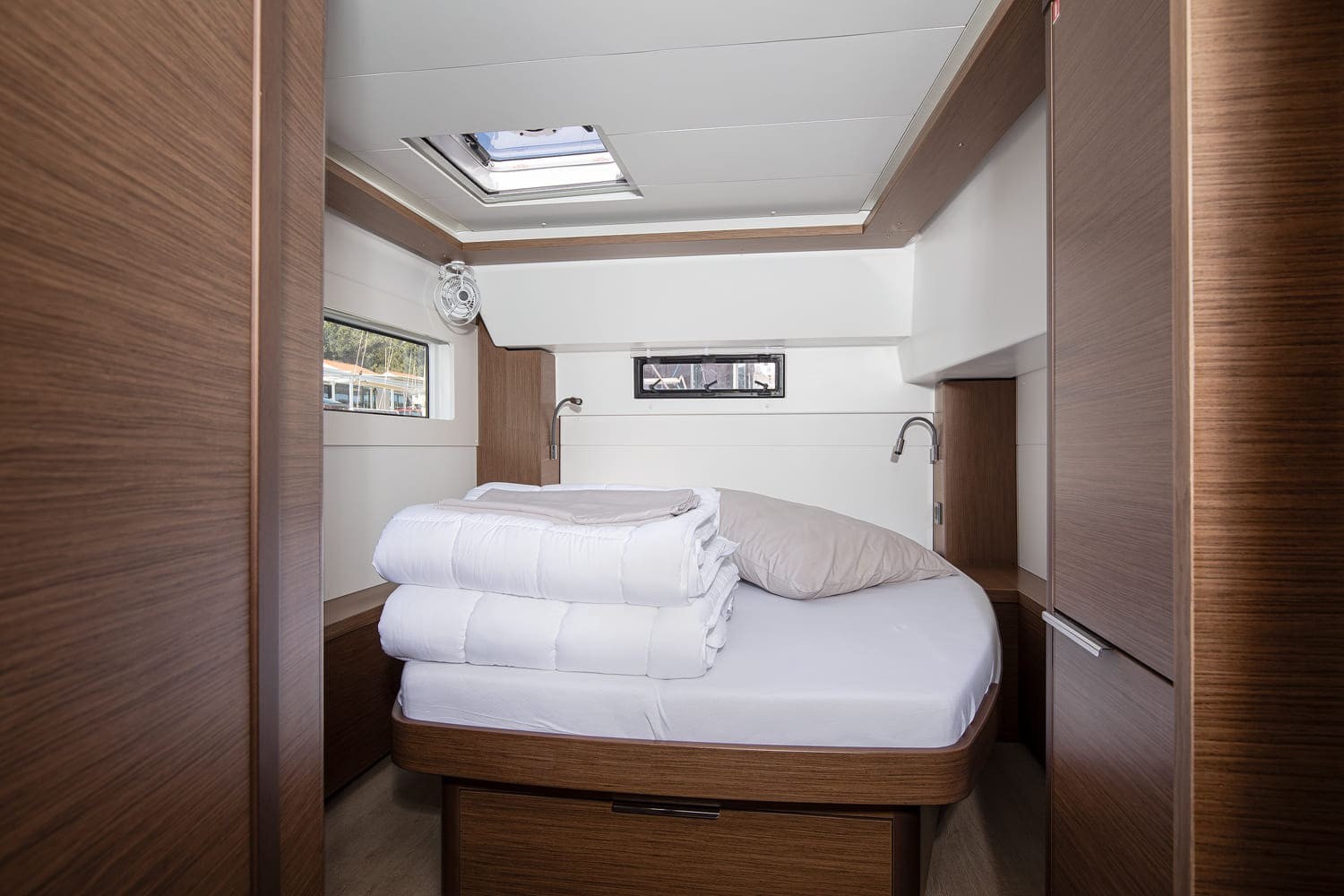 Lagoon 46, Venice Beach | Yacht Charter Croatia