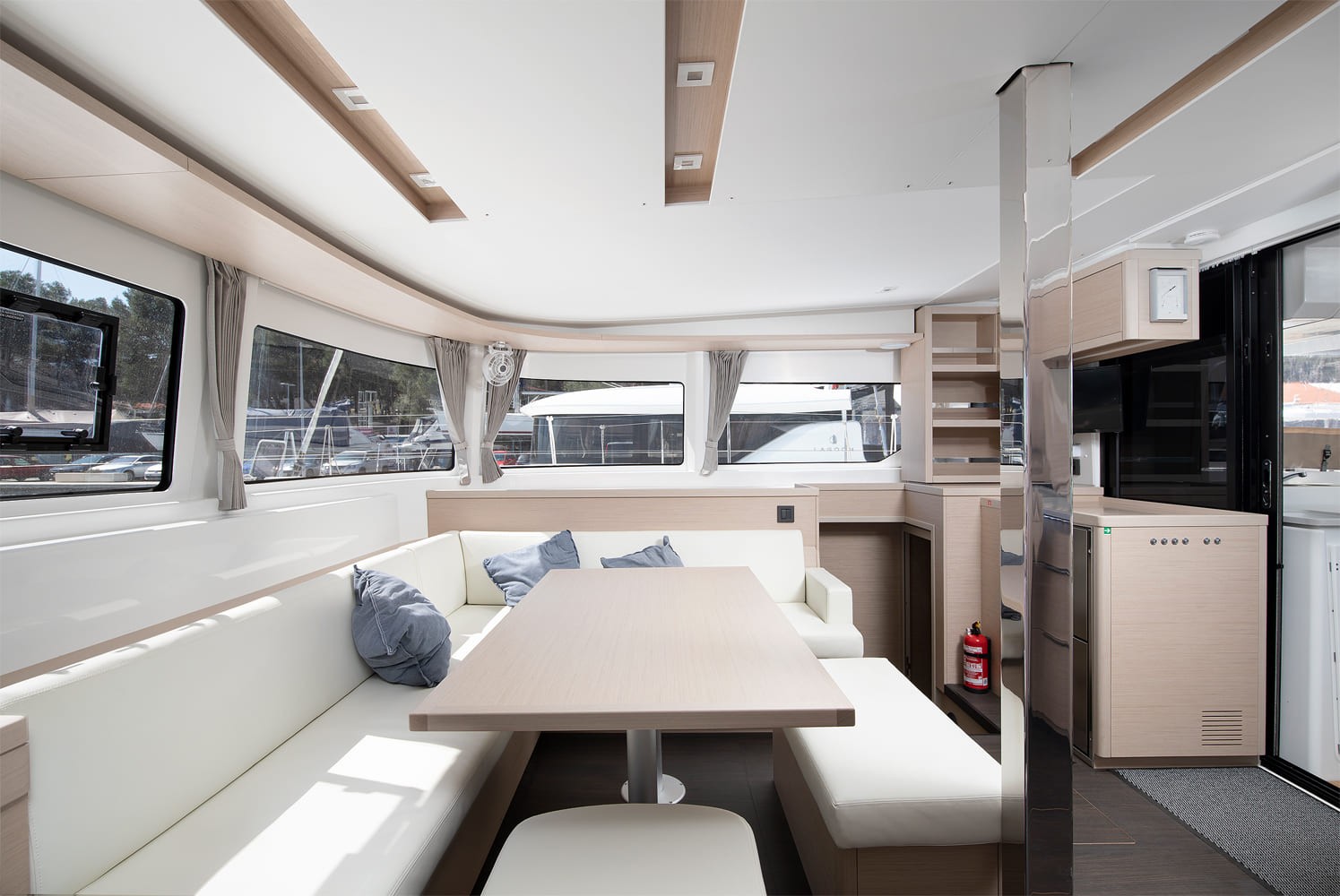 Lagoon 46, Little Havana | Yacht Charter Croatia