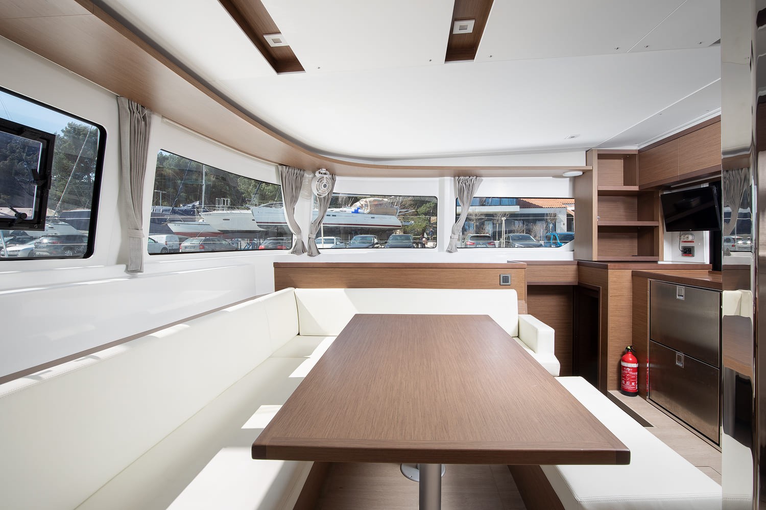 Lagoon 46, Long Island | Yacht Charter Croatia