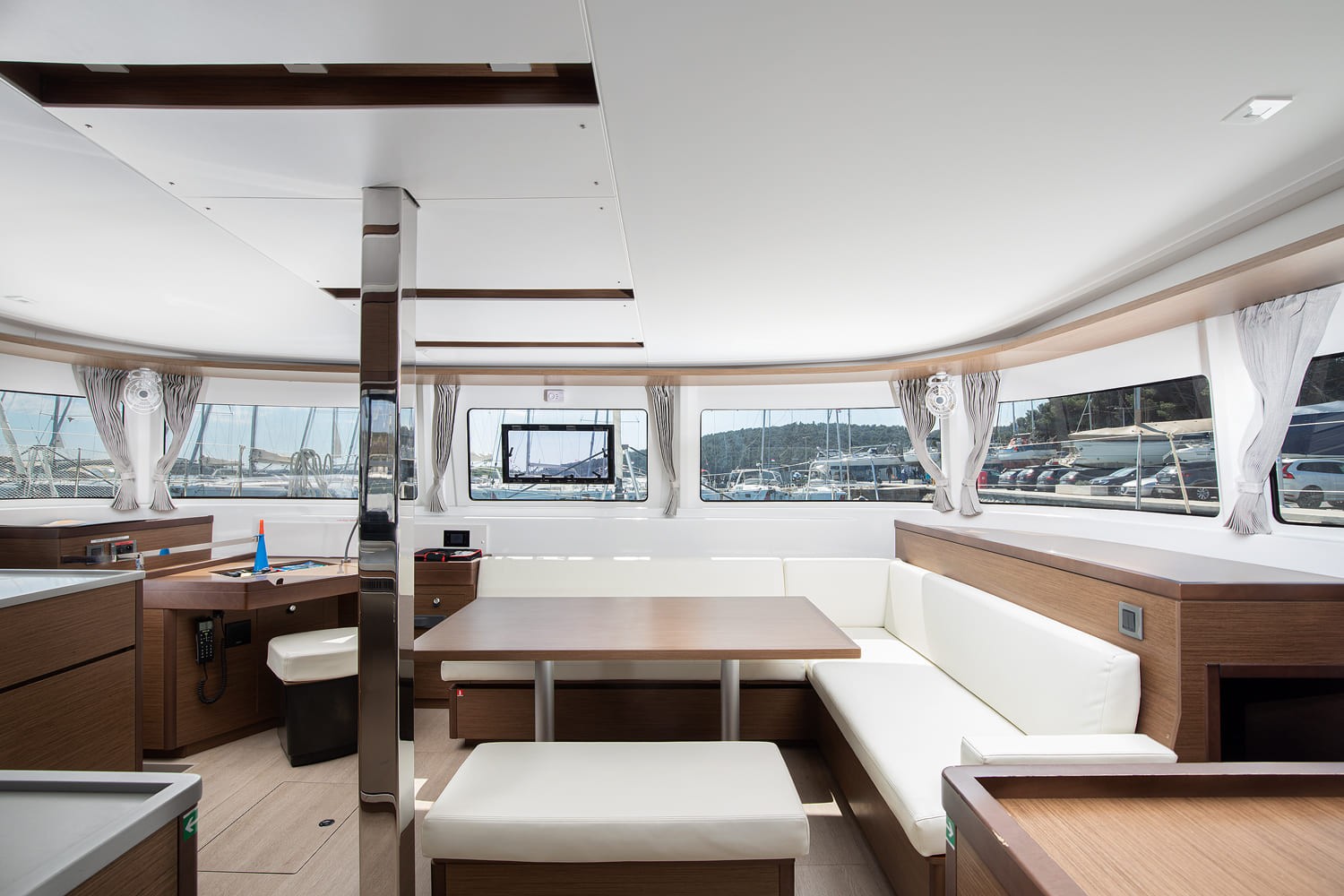 Lagoon 46, Long Island | Yacht Charter Croatia