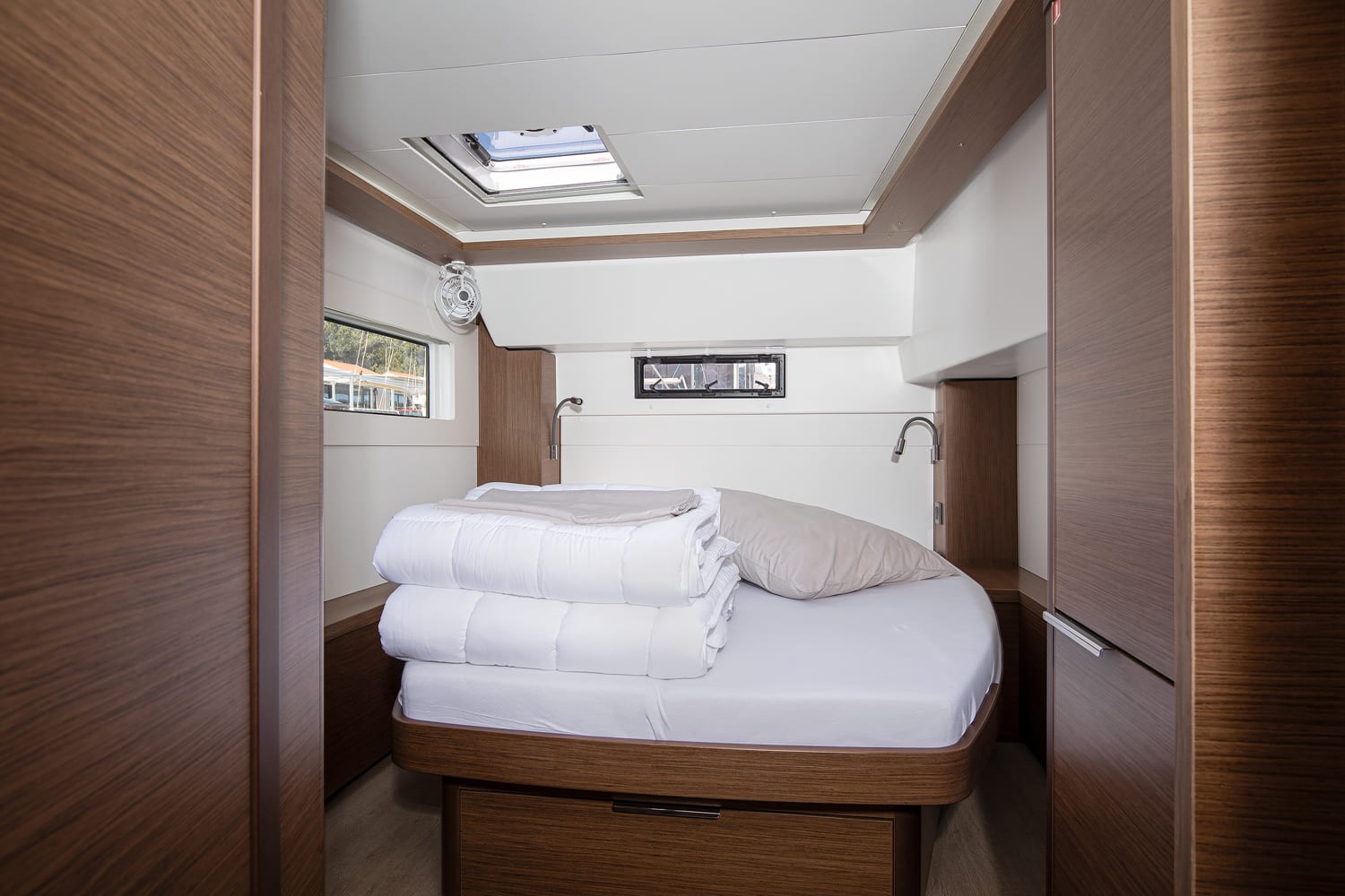 Lagoon 46, Long Island | Yacht Charter Croatia