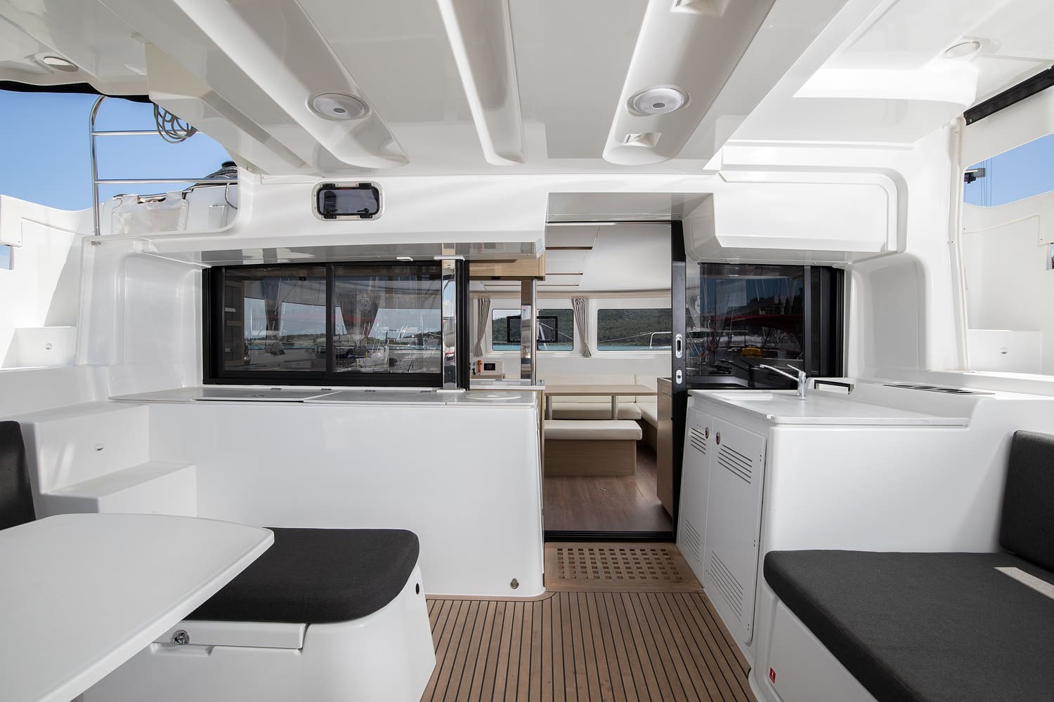 Lagoon 46, Manta Maris | Yacht Charter Croatia