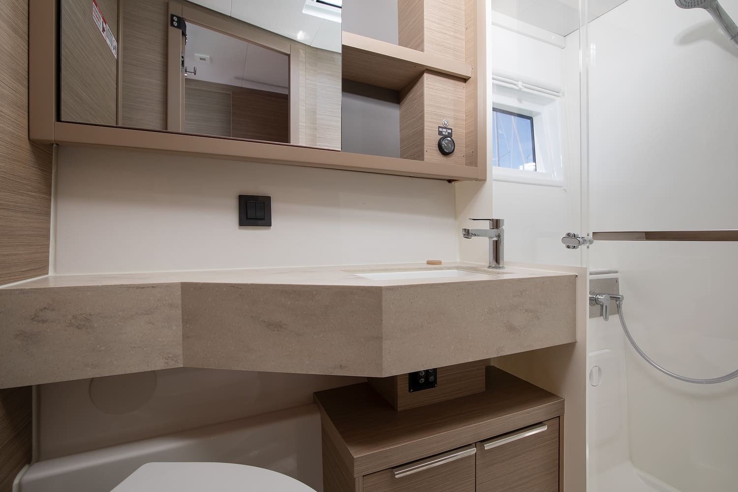 Lagoon 46, Manta Maris | Yacht Charter Croatia