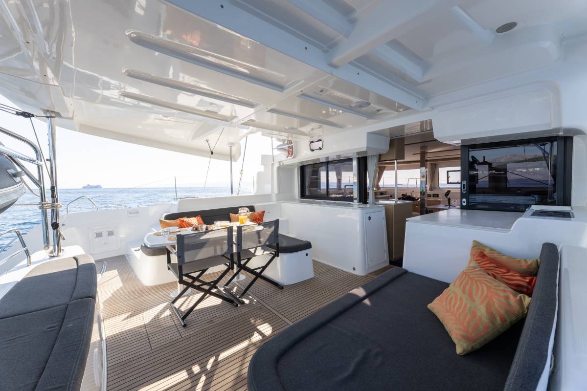 Lagoon 46, Aura | Noleggio di Yacht Croazia