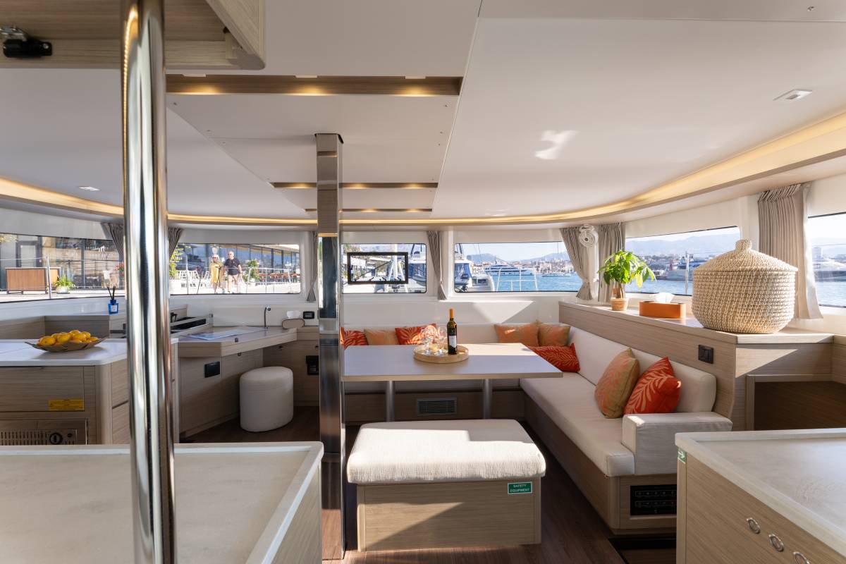 Lagoon 46, Aura | Noleggio di Yacht Croazia