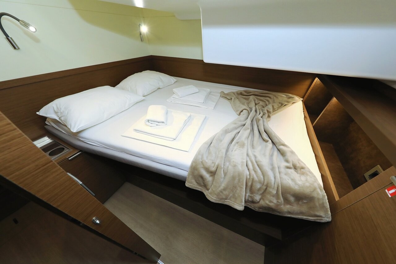 Lagoon 50 OW, Ragnar | Yacht Charter Croatia