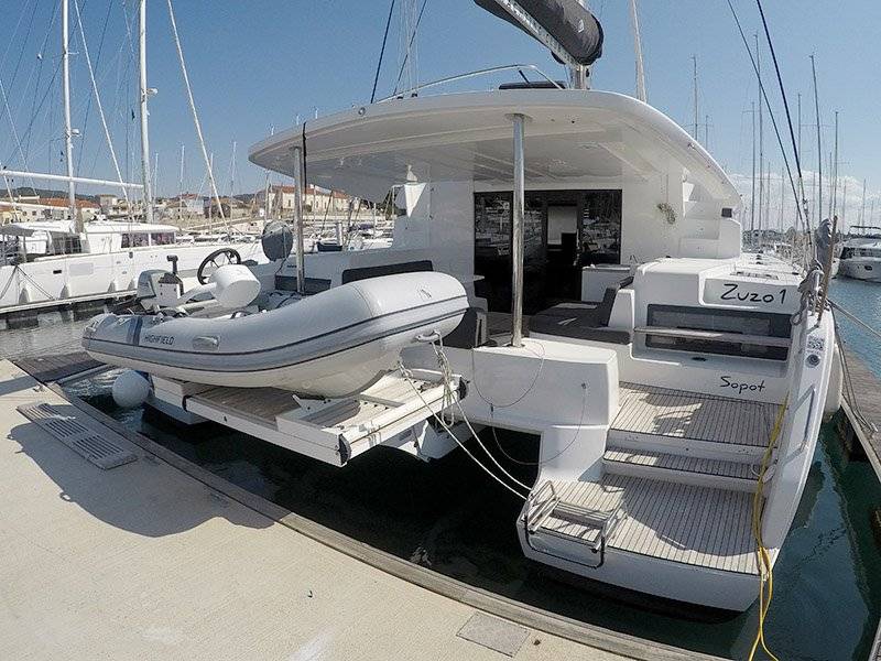Lagoon 50, Zuzo I | Yacht Charter Croatia
