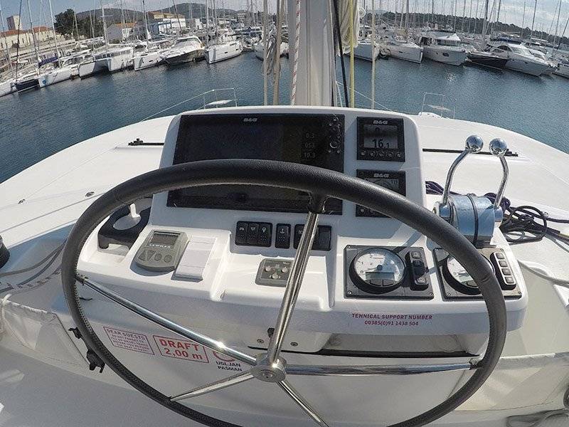 Lagoon 50, Zuzo I | Yacht Charter Croatia