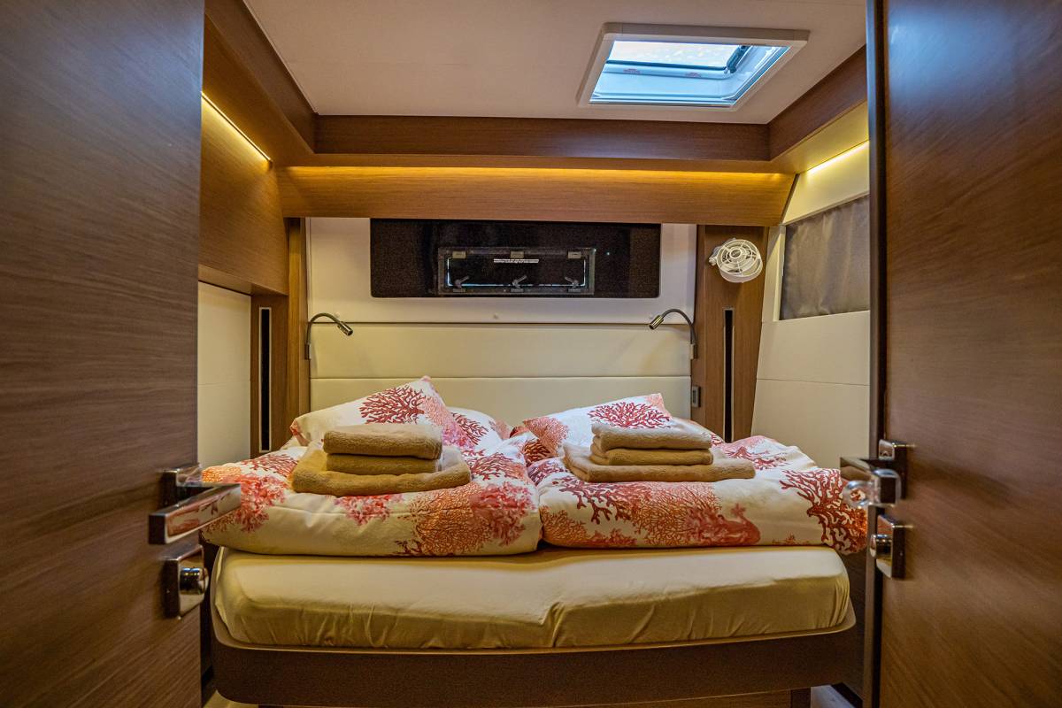 Lagoon 50, Princess Kiss | Yacht Charter Croatia