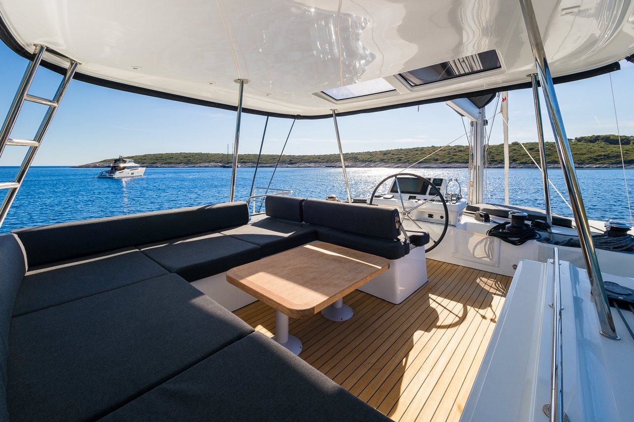 Lagoon 51 OW, Catwalk | Yachtcharter Kroatien