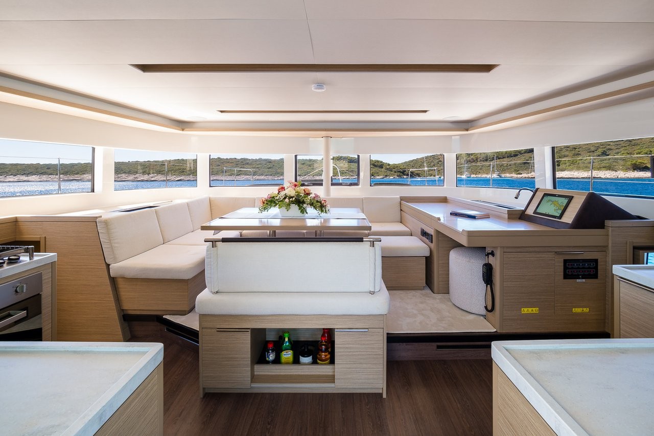 Lagoon 51 OW, Catwalk | Yachtcharter Kroatien