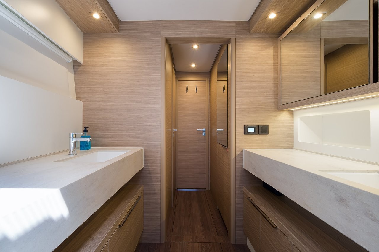 Lagoon 51 OW, Catwalk | Yachtcharter Kroatien