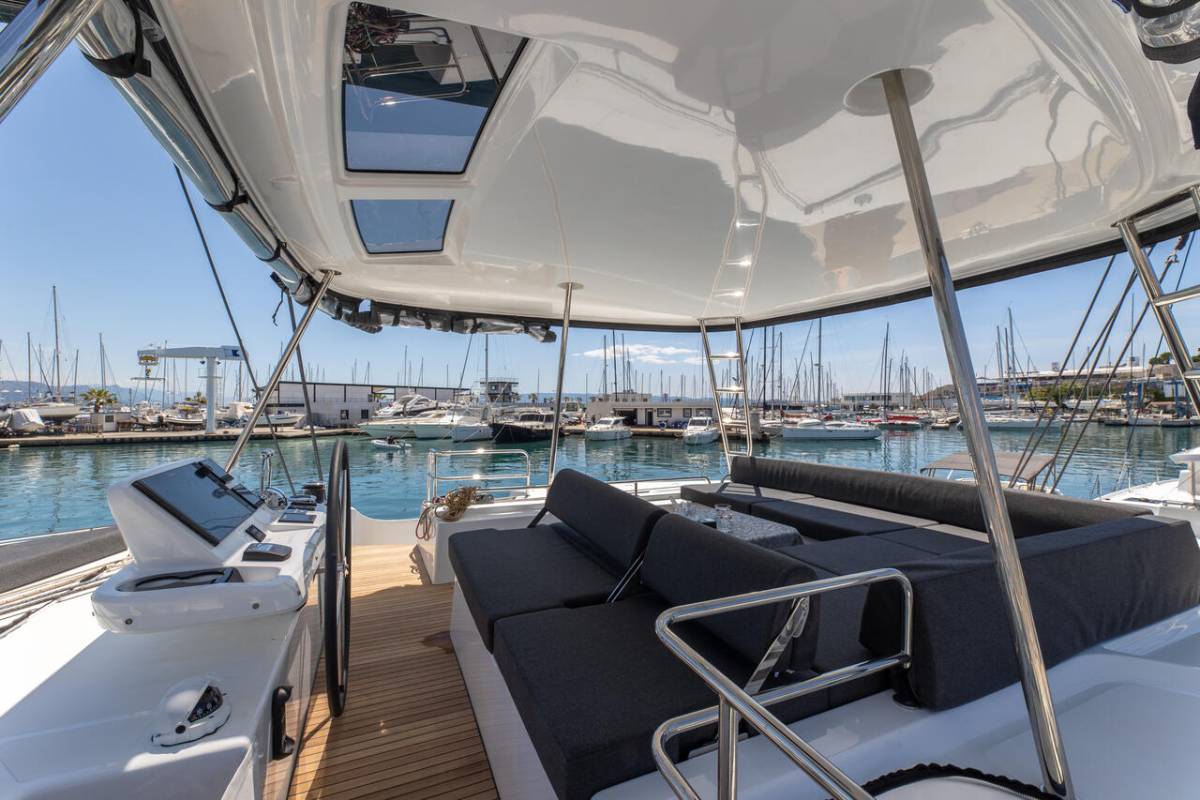Lagoon 51, Negroni | Yacht Charter Croatia