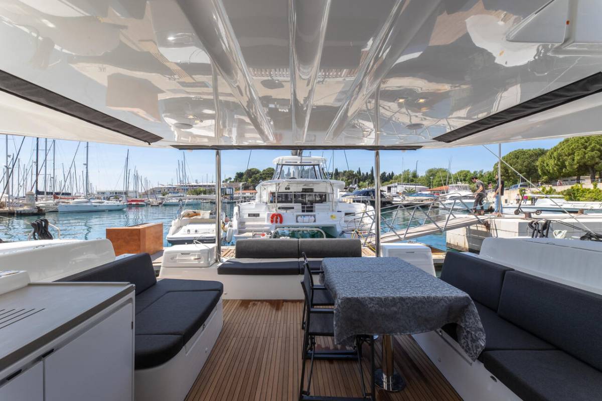 Lagoon 51, Negroni | Yacht Charter Croatia