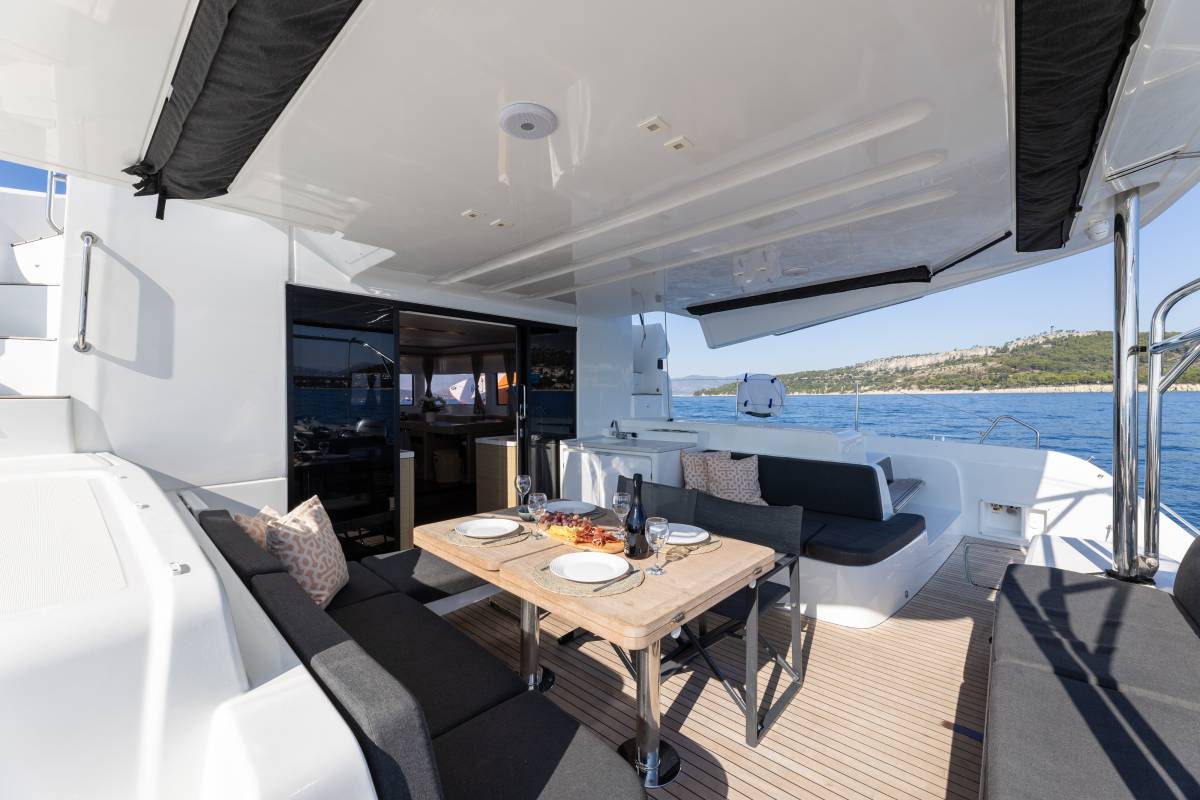Lagoon 51, Reality | Yacht Charter Croatia