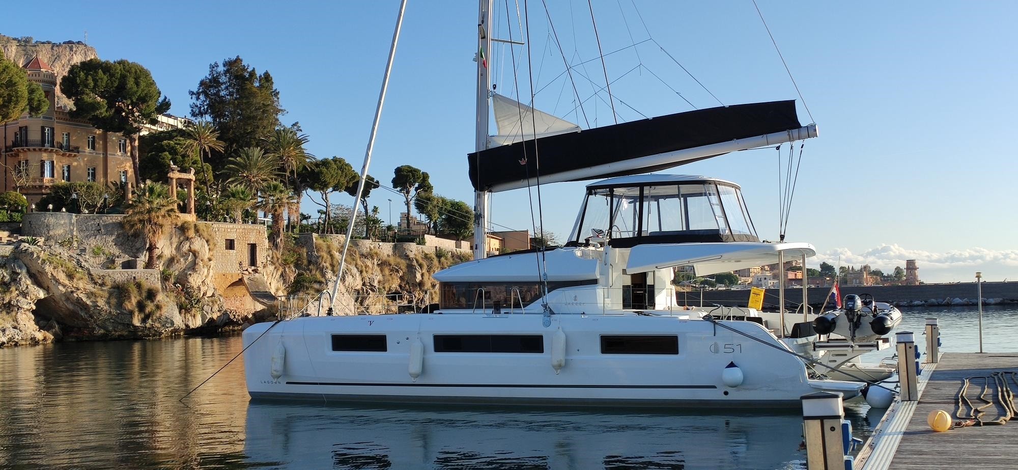Lagoon 51, Euphoria IV | Yacht Charter Croatia