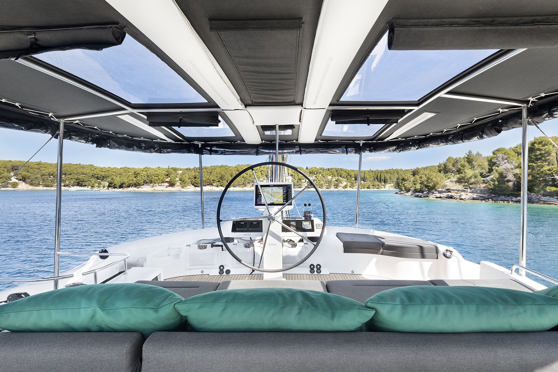 Lagoon 52 F OW, Emerald Gemini | Yacht Charter Croatia