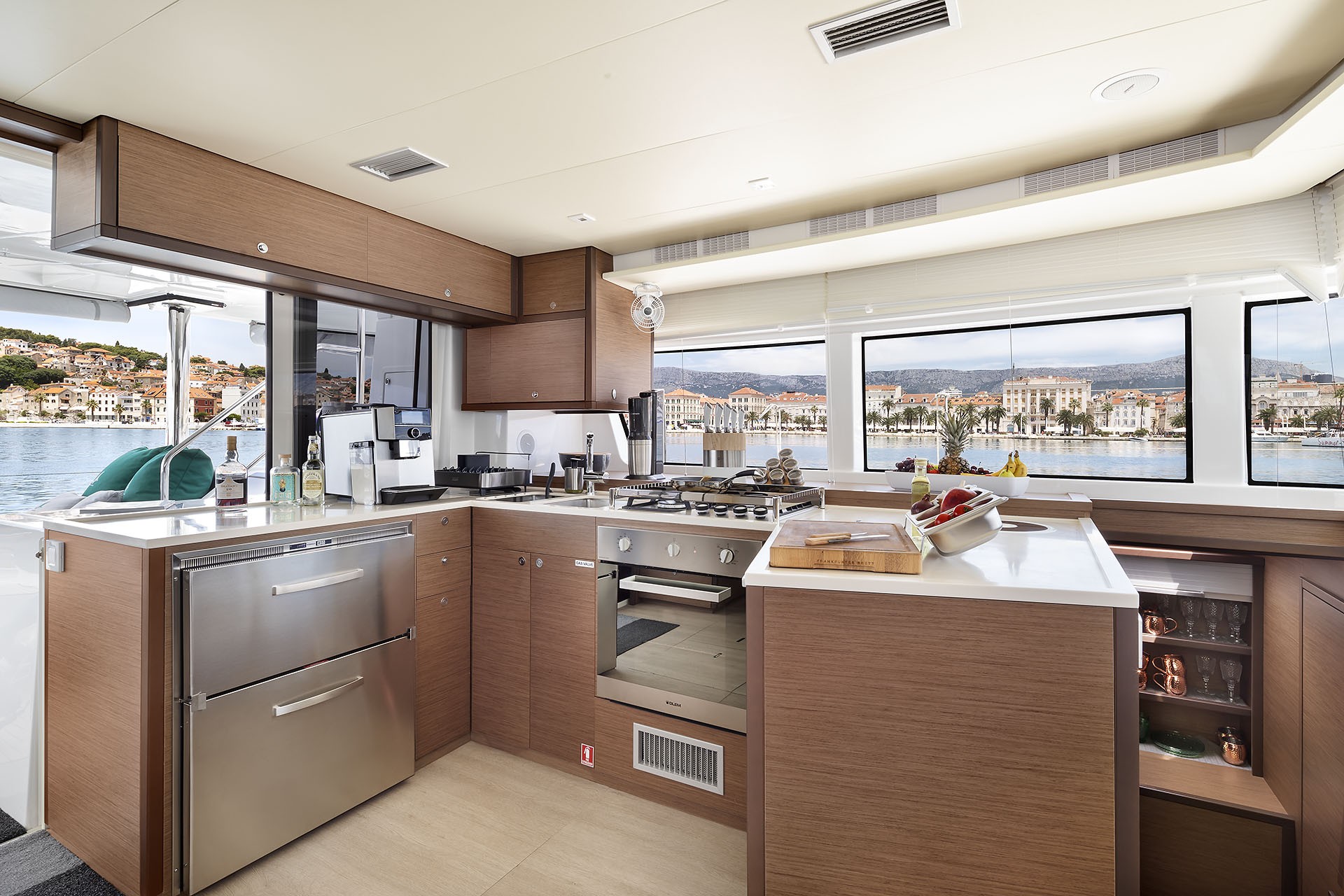 Lagoon 52 F OW, Emerald Gemini | Yacht Charter Croatia