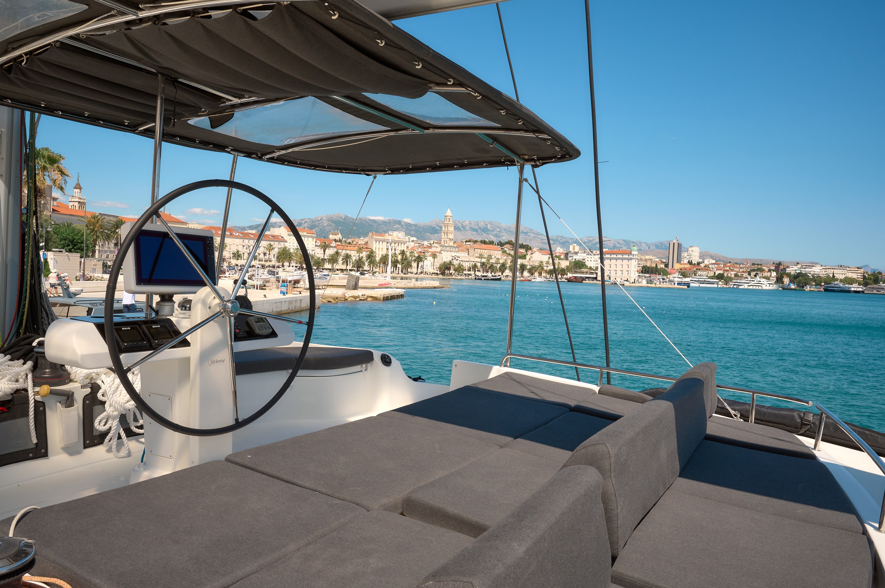 Lagoon 52 F, Akana | Yacht Charter Croatia
