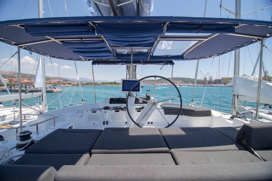 Lagoon 52 F, LinaHanna | Yachtcharter Kroatien