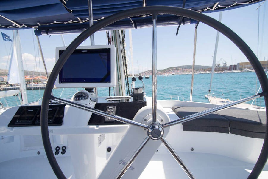 Lagoon 52 F, LinaHanna | Yachtcharter Kroatien