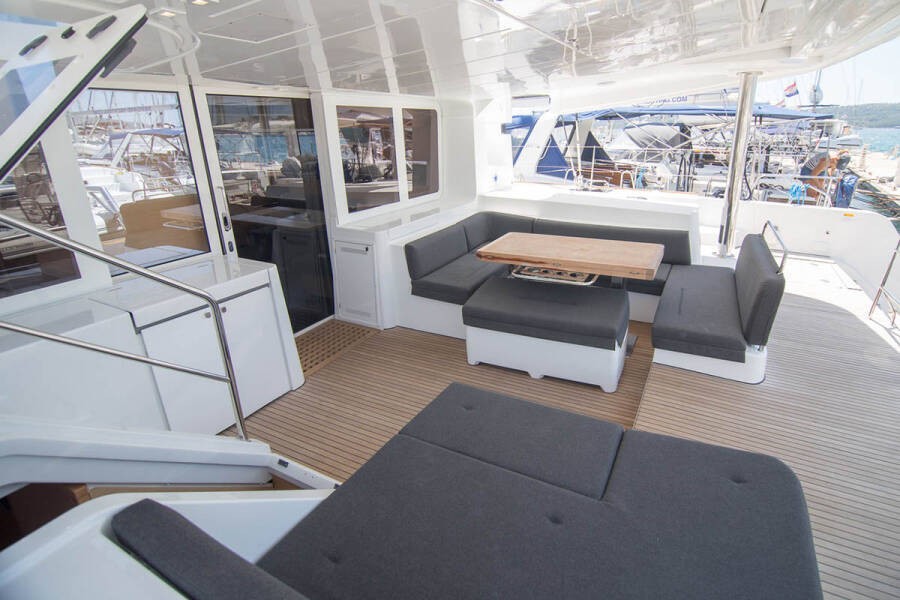 Lagoon 52 F, LinaHanna | Yachtcharter Kroatien
