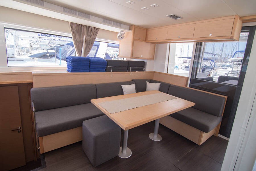 Lagoon 52 F, LinaHanna | Yachtcharter Kroatien