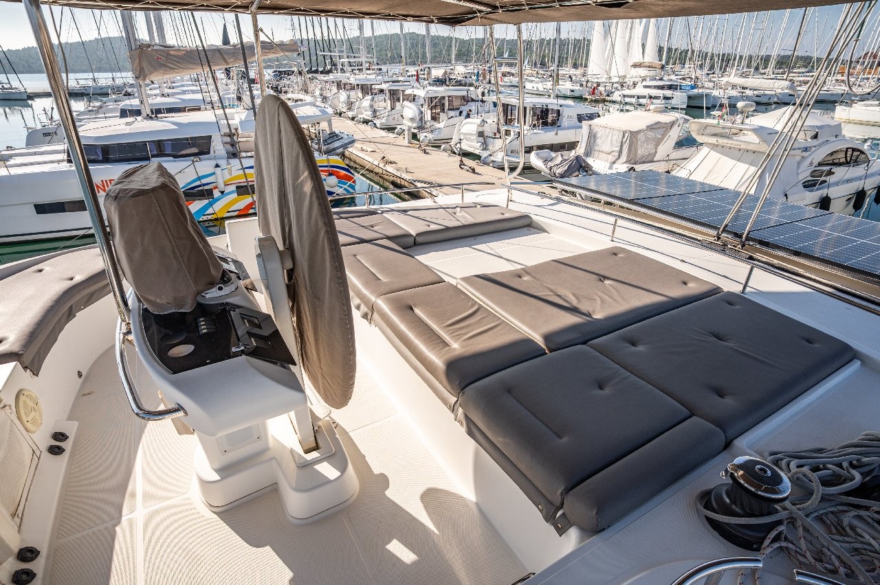 Lagoon 52 F, Jessy | Yacht Charter Croatia