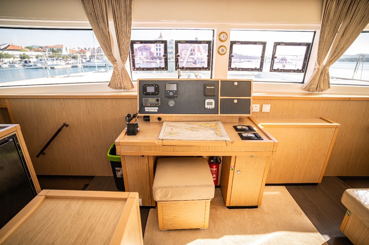 Lagoon 52 F, Jessy | Yacht Charter Croatia