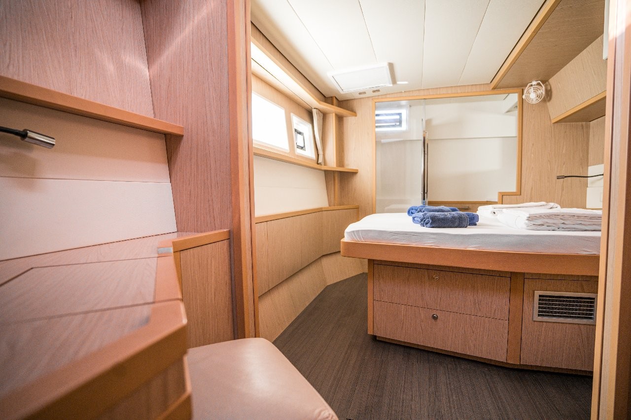 Lagoon 52 F, Jessy | Yacht Charter Croatia