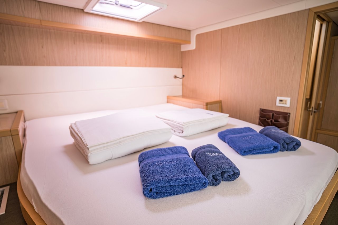 Lagoon 52 F, Jessy | Yacht Charter Croatia