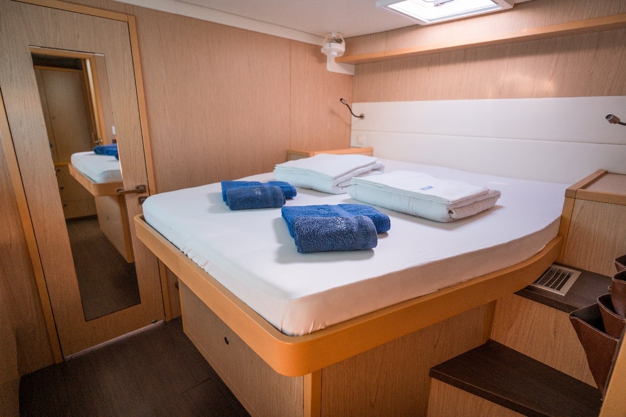 Lagoon 52 F, Jessy | Yacht Charter Croatia