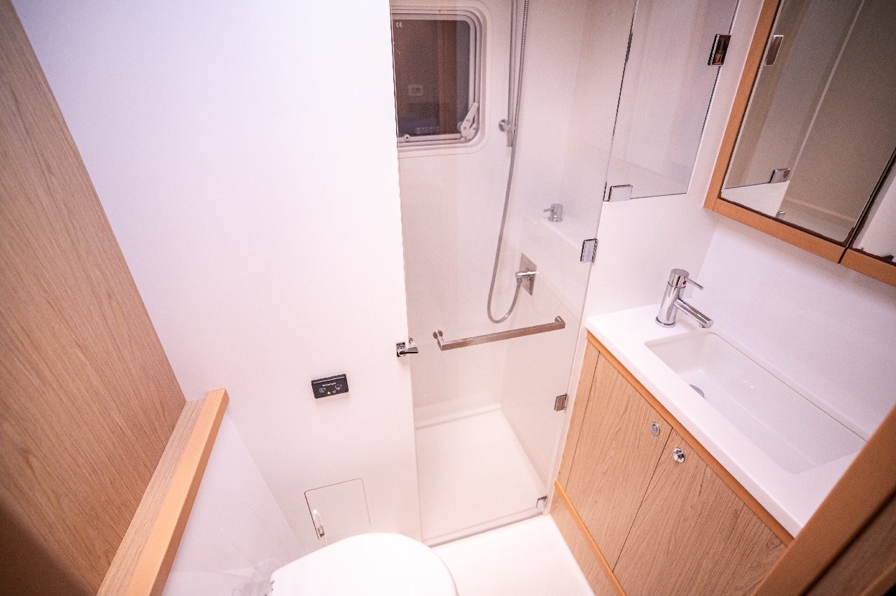 Lagoon 52 F, Jessy | Yacht Charter Croatia