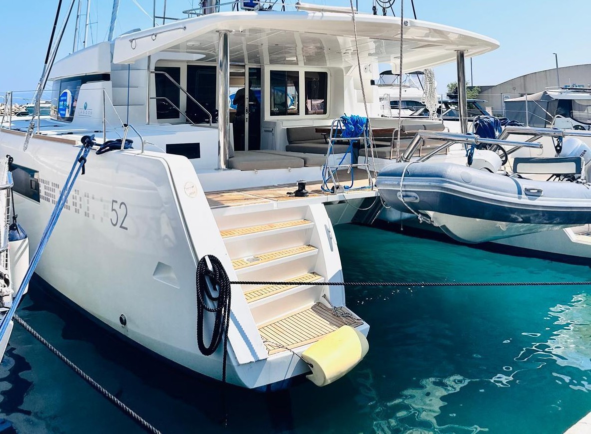 Lagoon 52 F, Madonna of Adriatic | Yachtcharter Kroatien