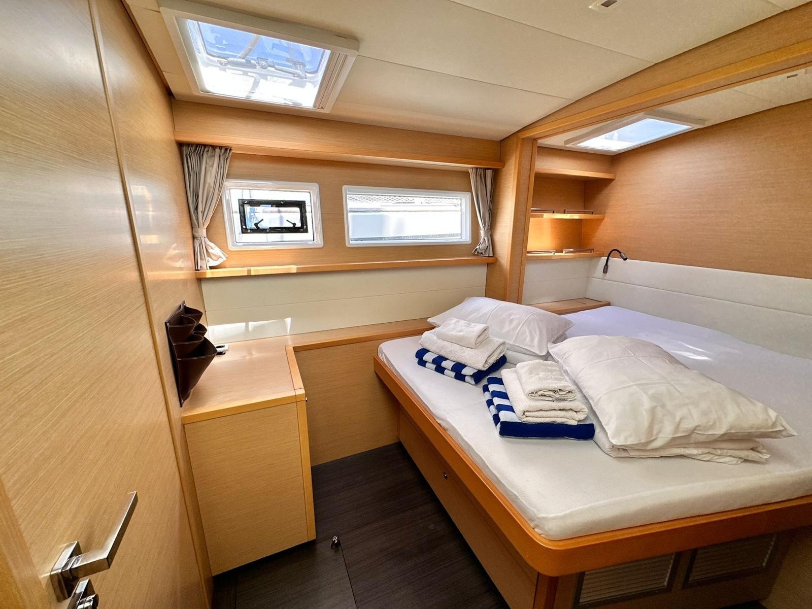 Lagoon 52 F, Madonna of Adriatic | Yachtcharter Kroatien