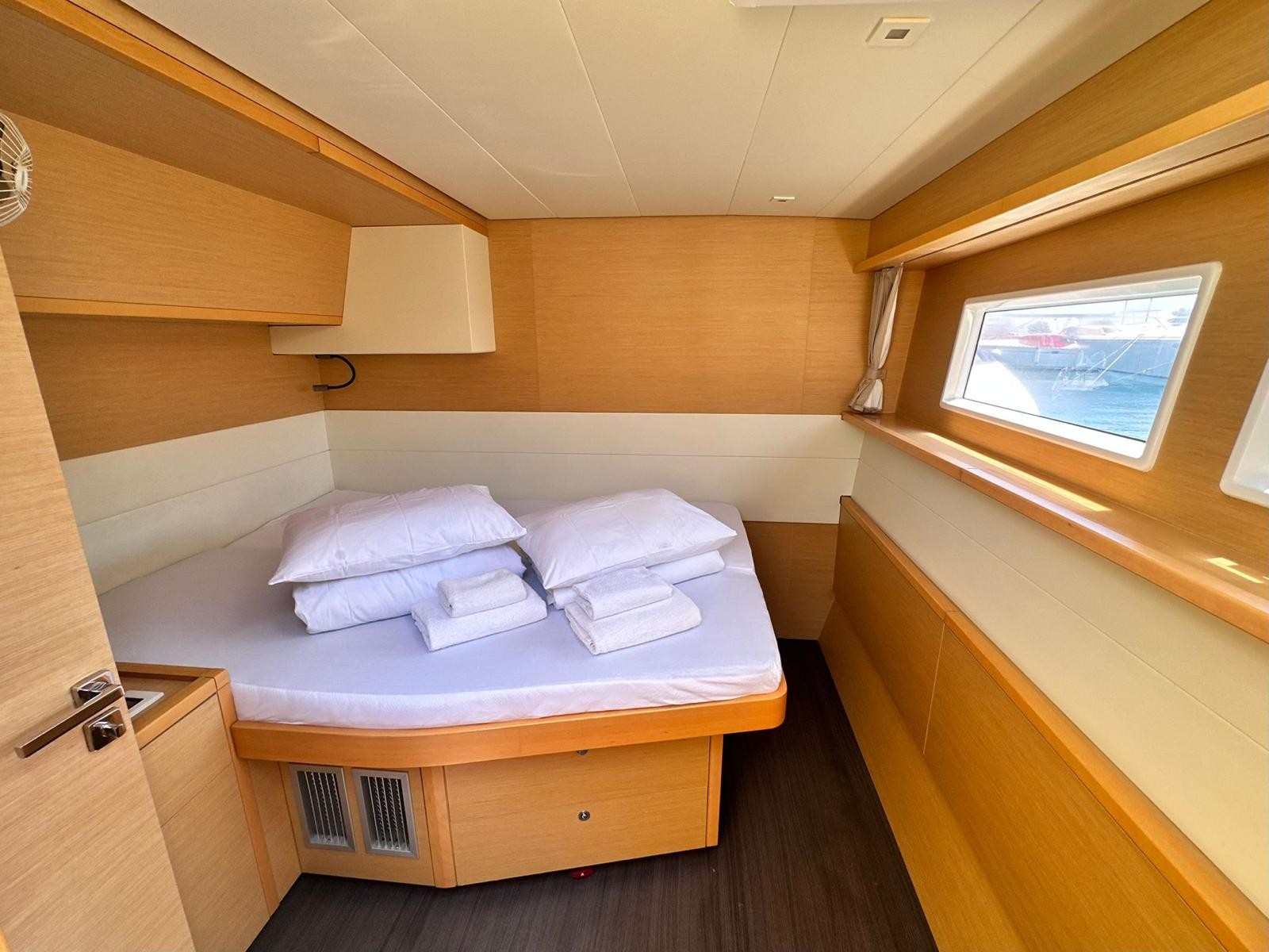 Lagoon 52 F, Madonna of Adriatic | Yachtcharter Kroatien