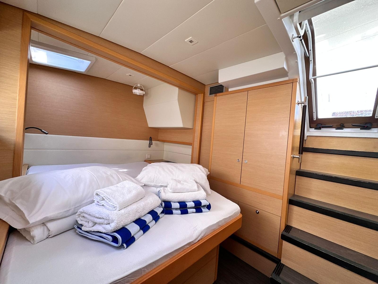 Lagoon 52 F, Madonna of Adriatic | Yachtcharter Kroatien