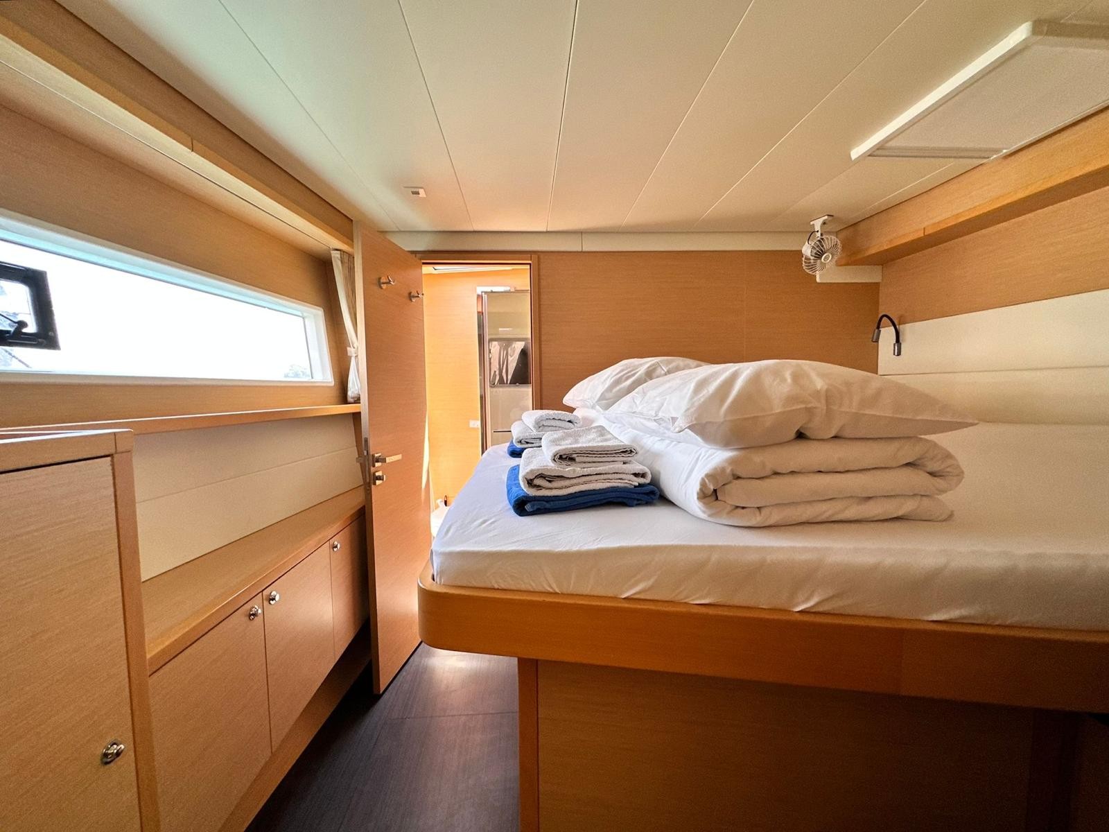 Lagoon 52 F, Madonna of Adriatic | Yachtcharter Kroatien