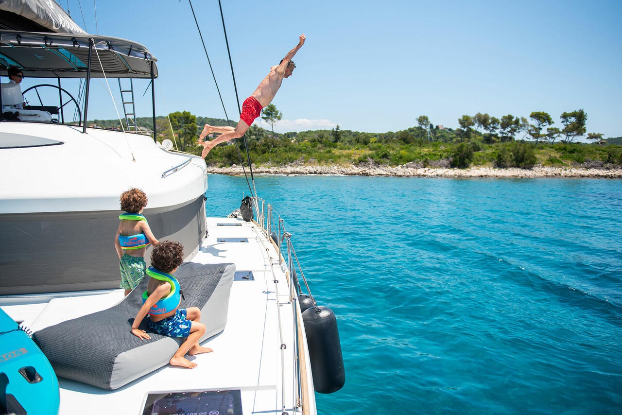 Lagoon 52, Serenity | Yachtcharter Kroatien