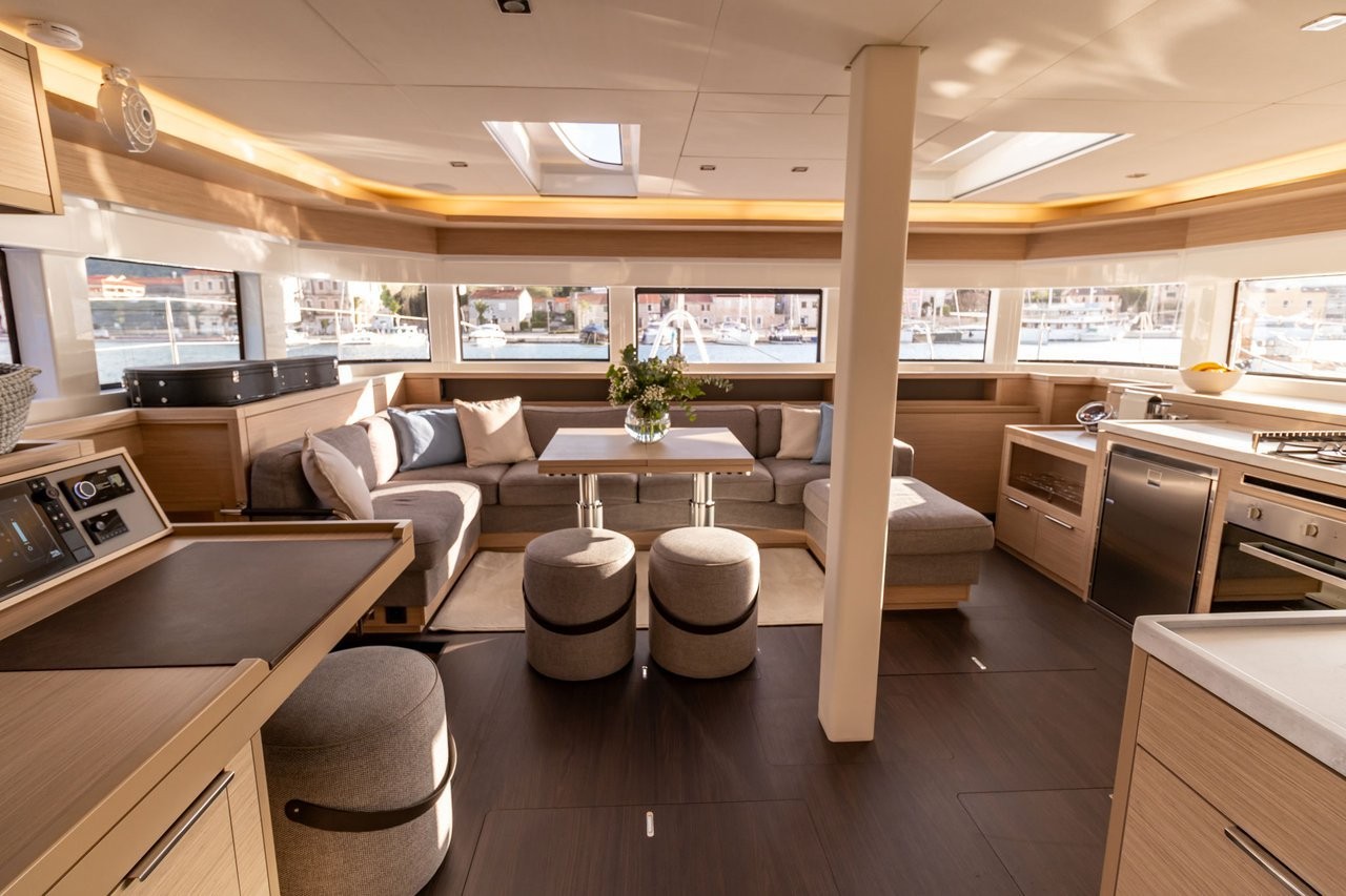 Lagoon 55, Agenda 55 | Yacht Charter Croatia