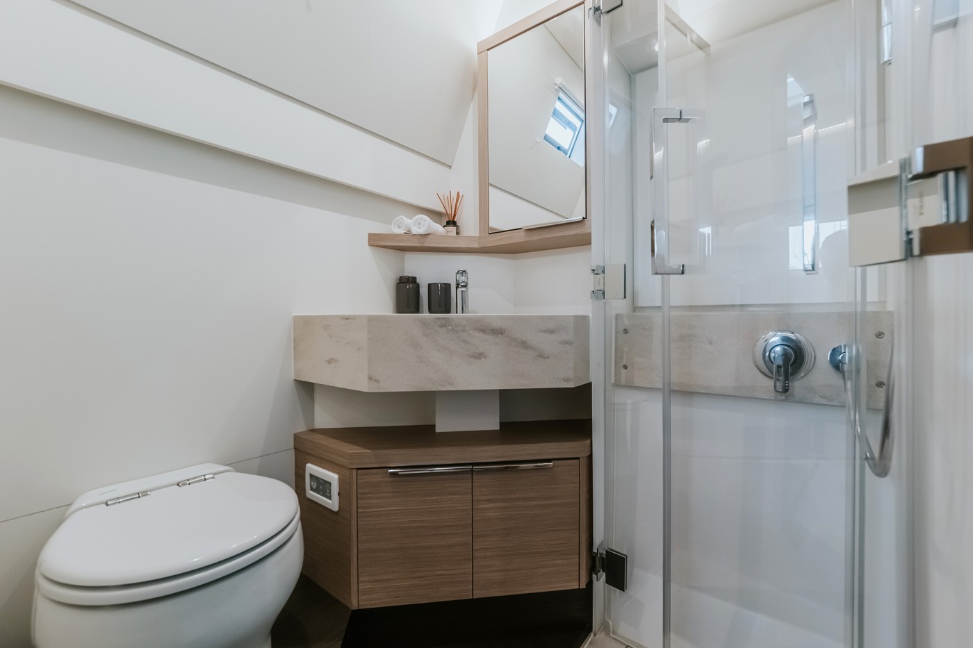 Lagoon 55, Tri Wing | Yacht Charter Croatia