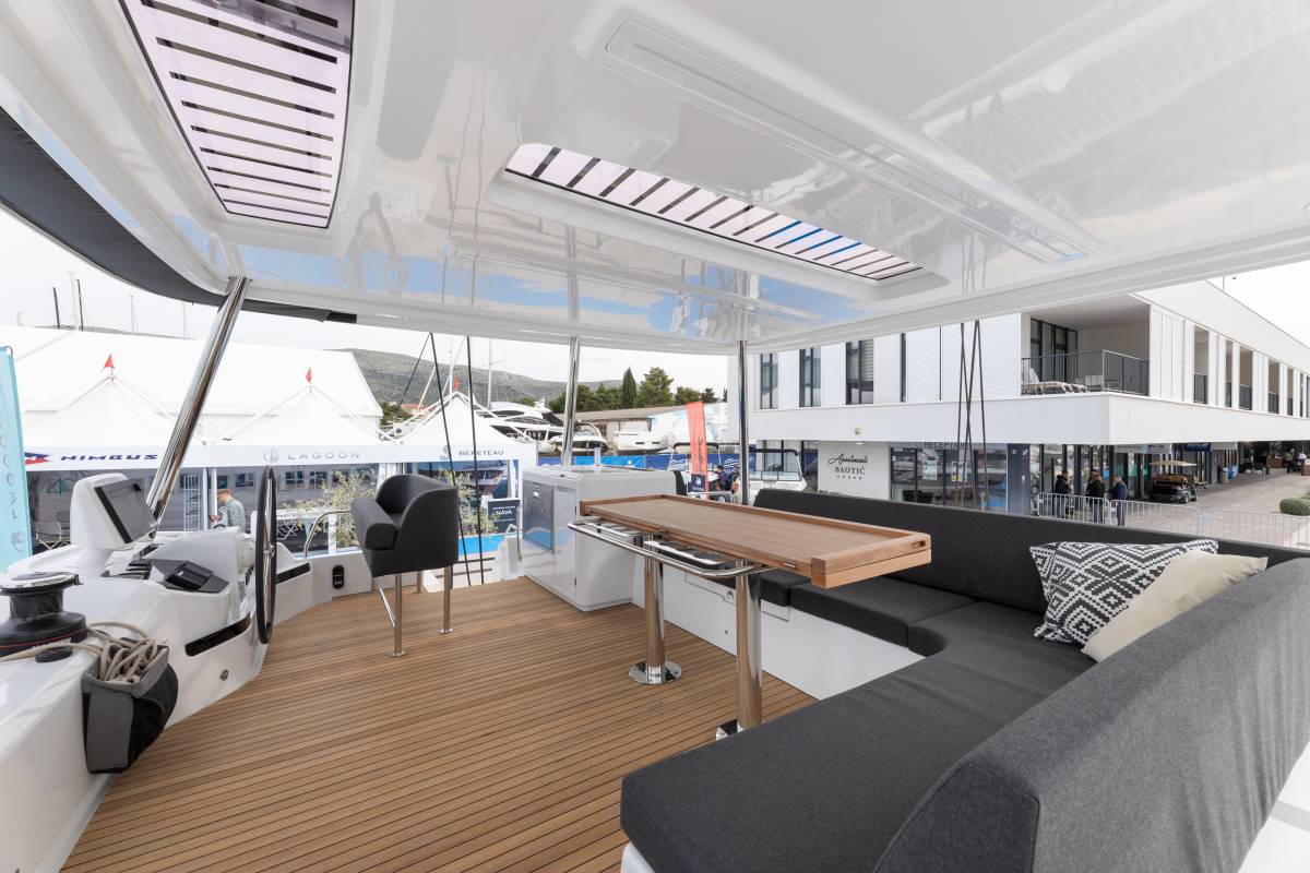 Lagoon 55, Artisan | Yacht Charter Croatia