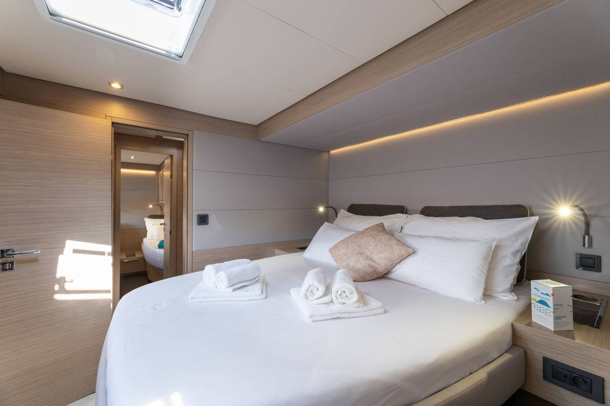 Lagoon 55, Artisan | Yacht Charter Croatia