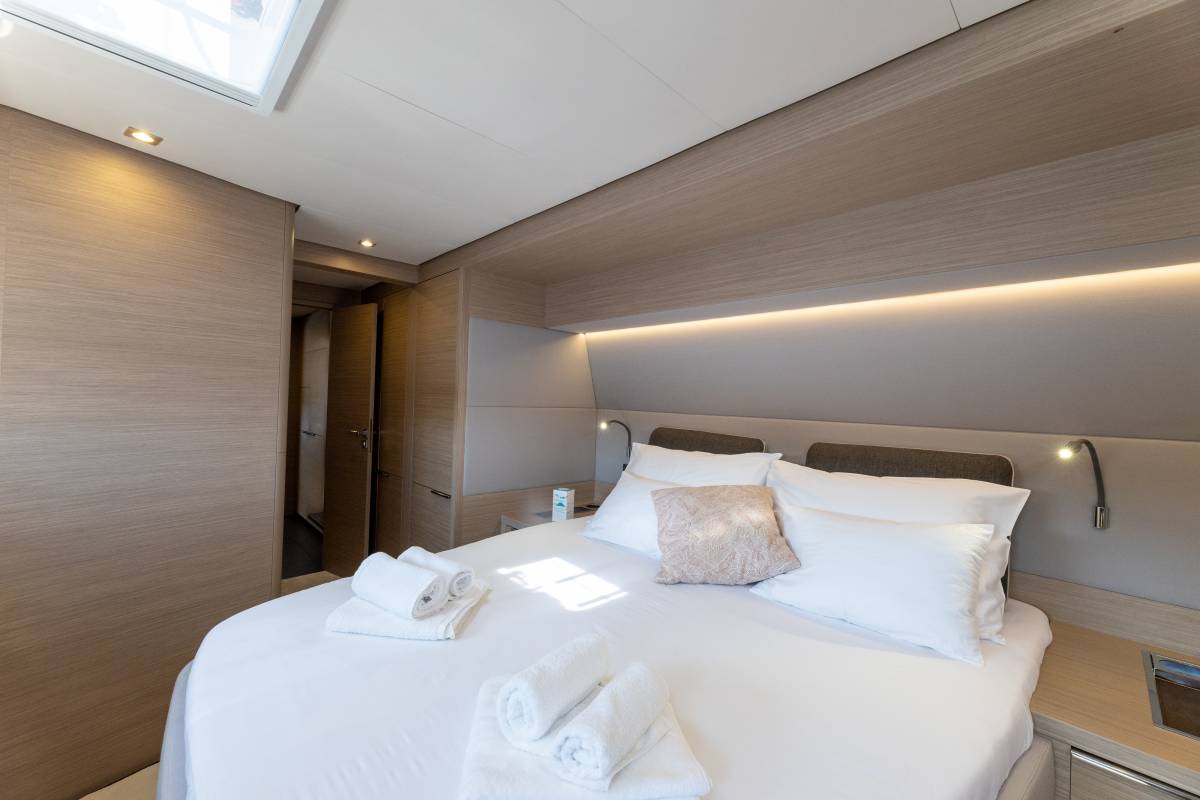 Lagoon 55, Artisan | Yacht Charter Croatia