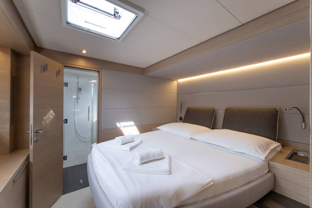 Lagoon 55, Artisan | Yacht Charter Croatia